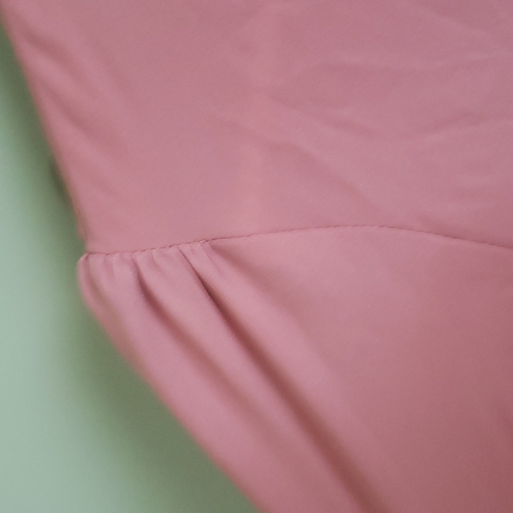 Small pink rose and olive blouse - Picture 2 of 9